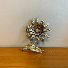 Load image into Gallery viewer, Vintage Metal Silver Tone Faux Ivory Pearl Center Flower Brooch
