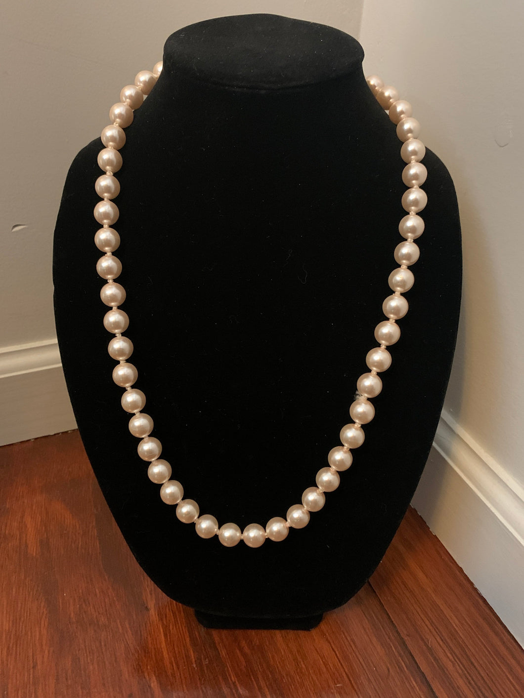 Vintage Jewelry Faux Pearl Signed Japan Shiny Peach 26
