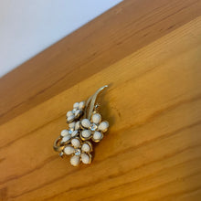 Load image into Gallery viewer, Vintage Jewelry Bouqet Milk Glass Flowers Clear Rhinestones Gold Tone Brooch
