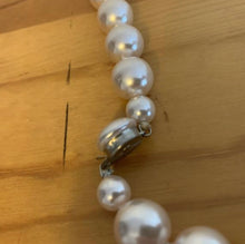 Load image into Gallery viewer, Vintage Jewelry Faux Pearl Signed Japan Shiny Peach 26&quot; Necklace
