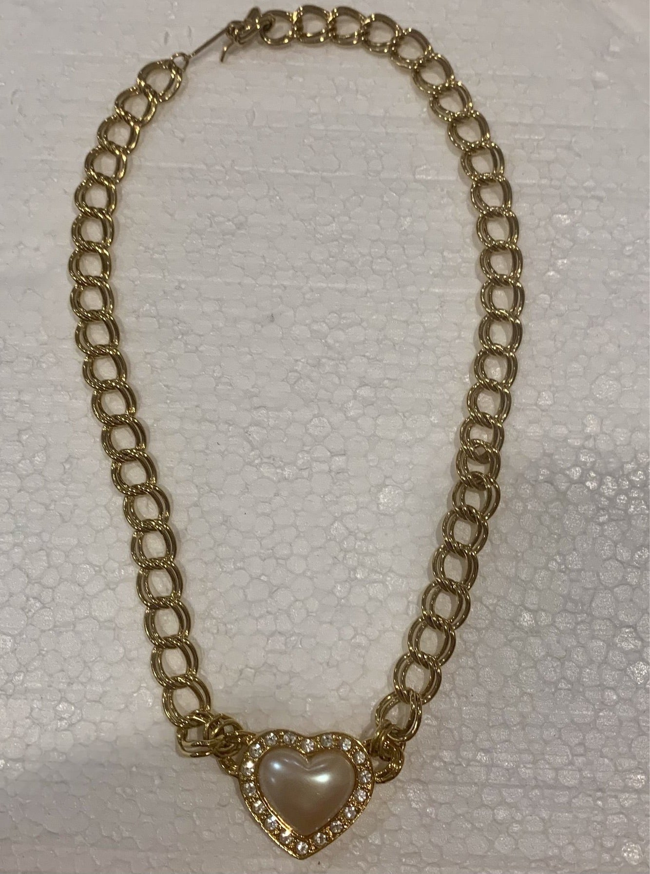 Avon Gold Tone Chain Link Necklace Engraved Pendant Merry Christmas Class  of 77