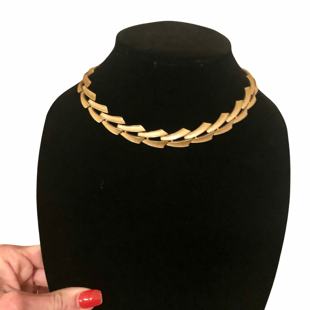 Vintage Jewelry Signed Trifari Gold Tone Open Linked Choker Necklace