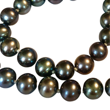 Load image into Gallery viewer, Tahitian Black Multicolor Iridescent Freshwater Cultured Genuine Pearl Knotted 14K Gold Necklace JC Penny’s
