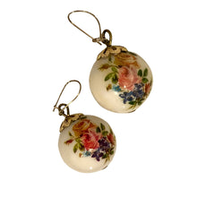 Load image into Gallery viewer, Vintage Jewelry Floral Flower and Off White Round Gold Tone Dangle Earrings
