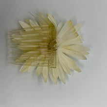 Load image into Gallery viewer, Vintage Decorative Floral Side Daisy Flower White Yellow Mini Hair Comb
