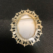 Load image into Gallery viewer, Vintage Jewelry Victorian Style Lovers Portrait White Gold and Black Brass Openwork Cameo Brooch Pin
