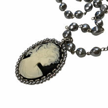 Load image into Gallery viewer, Vintage Jewelry Black and White Cameo Silver Tone Metal Beaded Pendant Necklace
