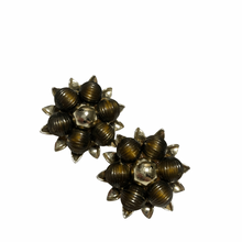 Load image into Gallery viewer, Vintage Jewelry Brown and Amber Tone Beaded Gold Textured Bee Like Clip on Earrings
