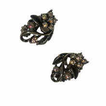 Load image into Gallery viewer, Vintage Jewelry Clear Rhinestone Floral Flower Silver Tone Filigree Clip on Earrings
