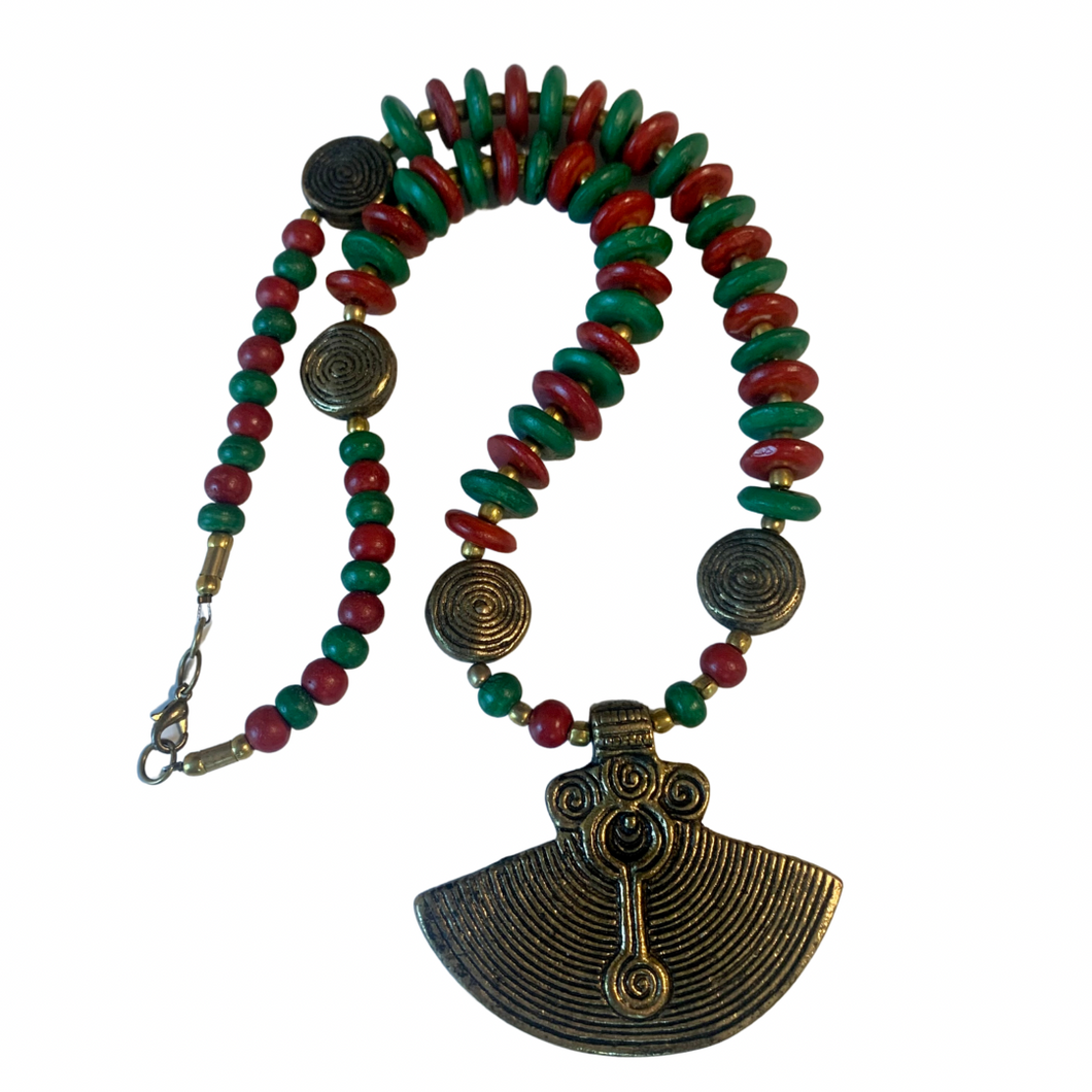 Vintage Jewelry Artisan Tribal Style Red Green Beaded Bronze Tone Pendant Necklace