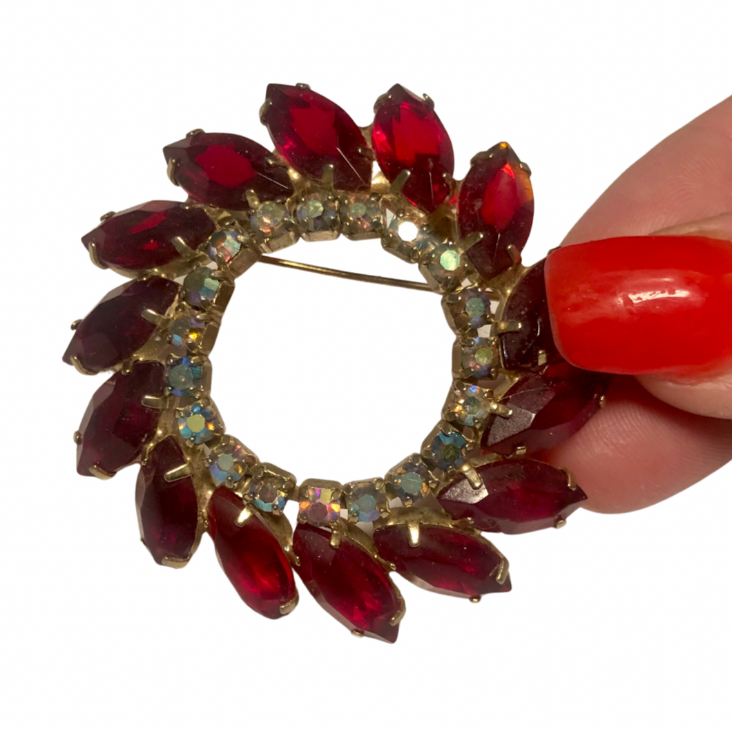 Vintage Jewelry Juliana Style Red and Clear Rhinestone Open Wreath Brooch Pin