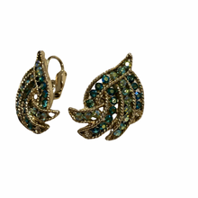 Load image into Gallery viewer, Vintage Jewelry Green Blue Aurora Borealis Crystal Rhinestone Gold Tone Clip on Earrings
